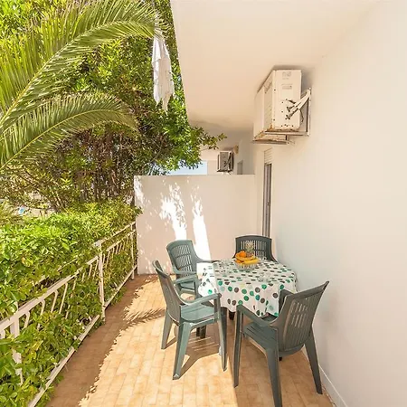 Apartment Dolores Povljana